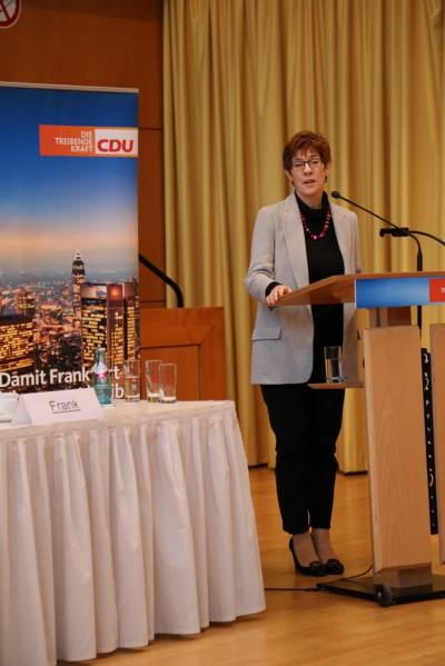 Die saarl�ndische Ministerpr�sidentin